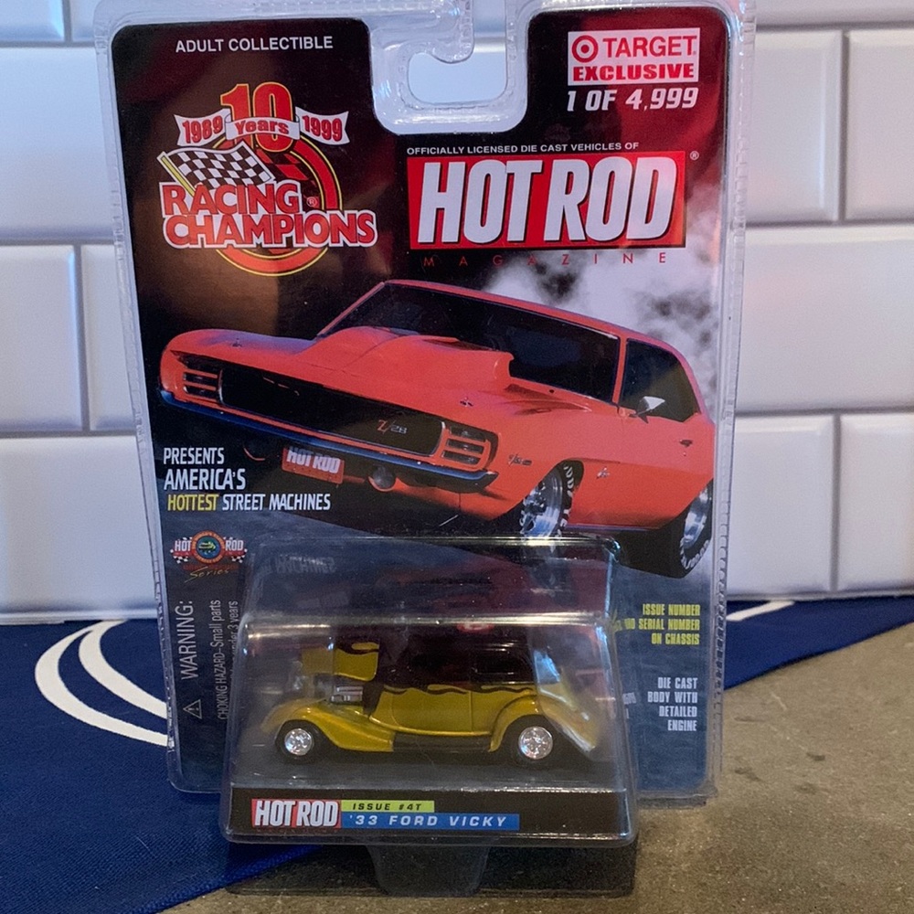 Racing Champions Hot Rod Magazine 33 Ford Vicky
